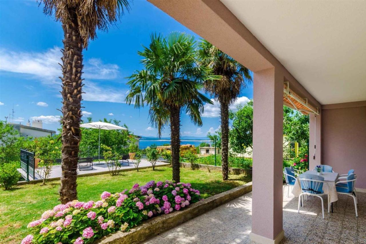 Apartment In Crikvenica 5267 Eksteriør billede